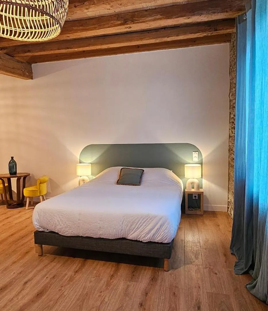 Chambre D'Hotes De Charme L'Evasida Les Echappees Belles Antignac 0*,  France